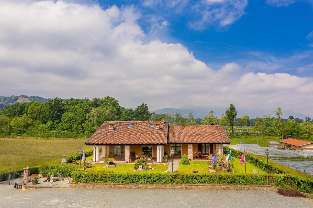 Agriturismo Il Nido Di Bacco Villa Saluzzo Eksteriør billede